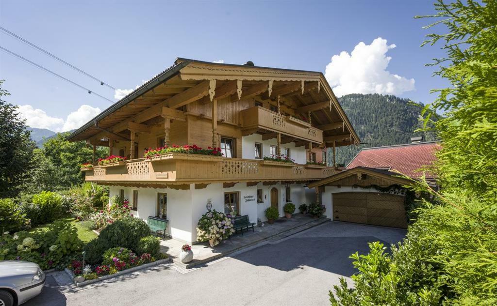 Landhaus Johannes Майрхофен Экстерьер фото